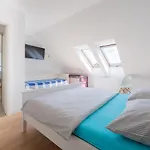 Apartament Holiday Apartment