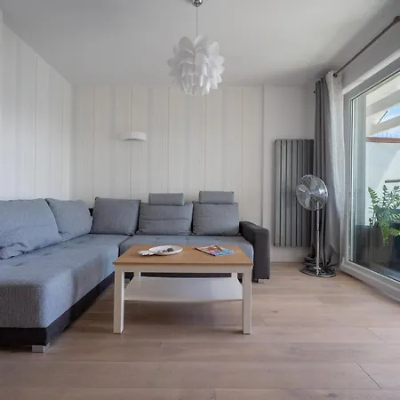 Apartament Holiday Apartment *